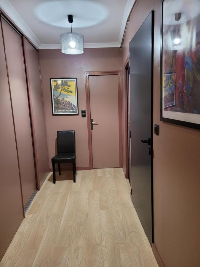 Confortable Appart 1Er Etage Centre Ville Netflix Μπεζιέ Εξωτερικό φωτογραφία